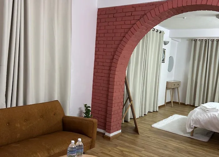 Отель типа "постель и завтрак" Manang De Cafe Катманду